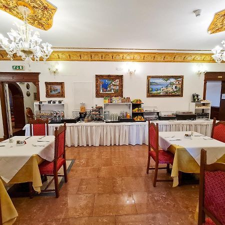Euro Hotel Iglesias Extérieur photo